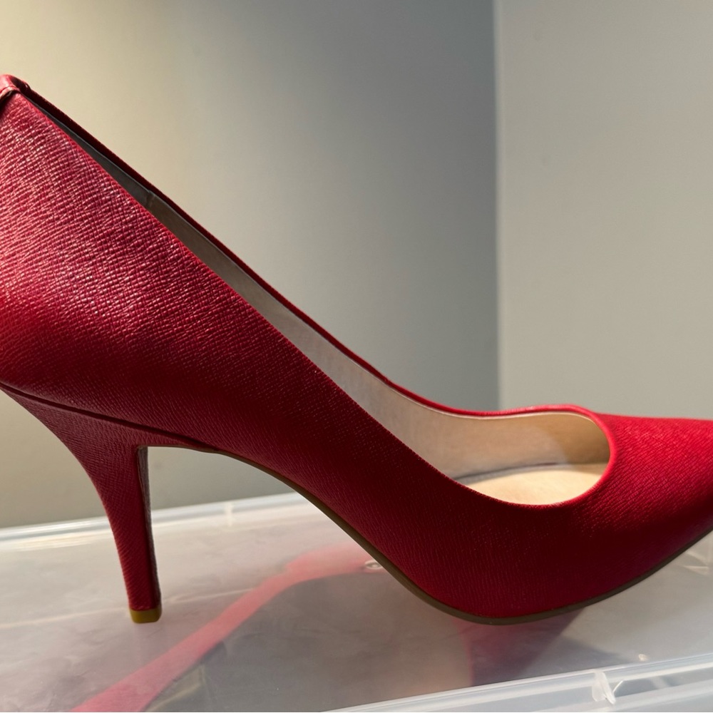 Michael Kors Alina pumps
